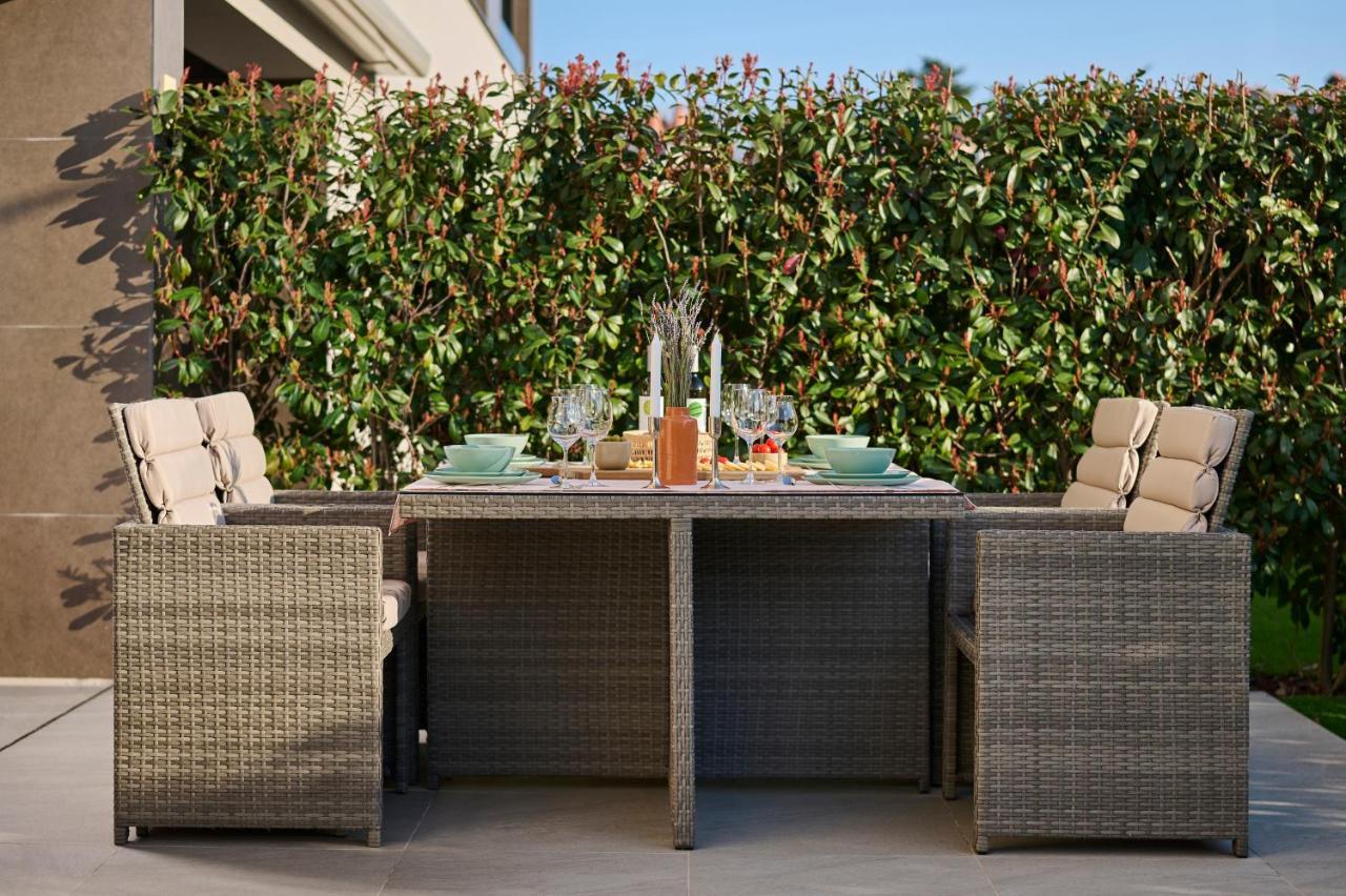 Spada Brand New Apartment With Garden 3 Min From Beach! โปเรช ภายนอก รูปภาพ